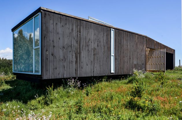 House on the Top by Mutar Estudio in Curanipe, Chile