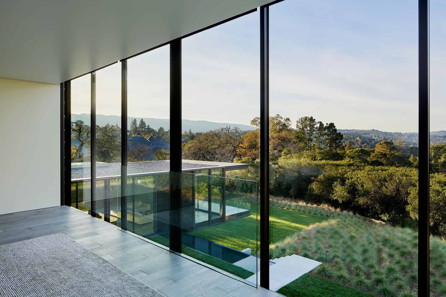 OZ House by Stanley Saitowitz in Atherton, California OZ House by Stanley Saitowitz in Atherton, California