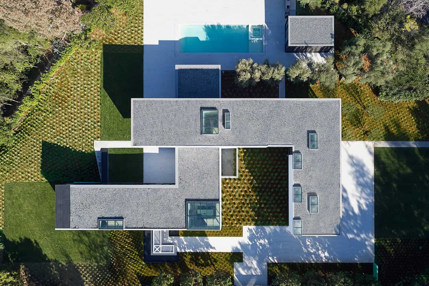 OZ House by Stanley Saitowitz in Atherton, California OZ House by Stanley Saitowitz in Atherton, California