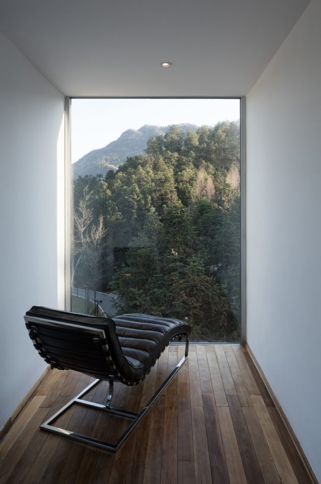 Qiyun Mountain Tree House Hotel by Bengo Studio in Xiuing, China