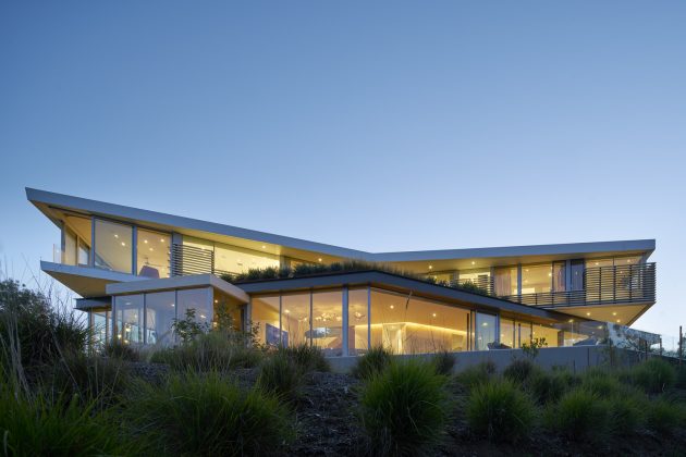 Tree Top Residence by Belzberg Architects in Los Angeles, California