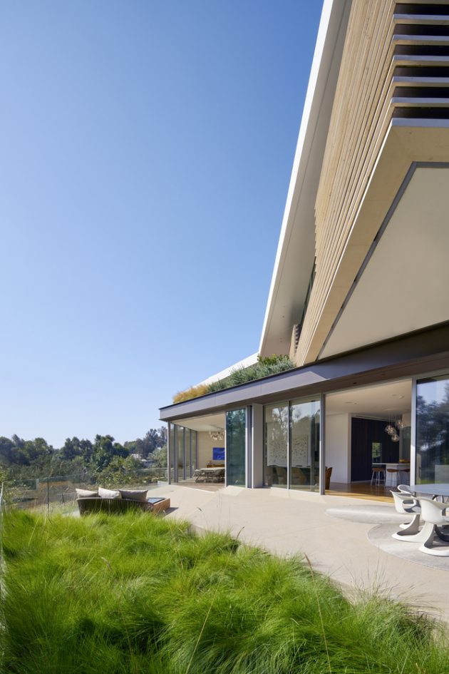 Tree Top Residence by Belzberg Architects in Los Angeles, California