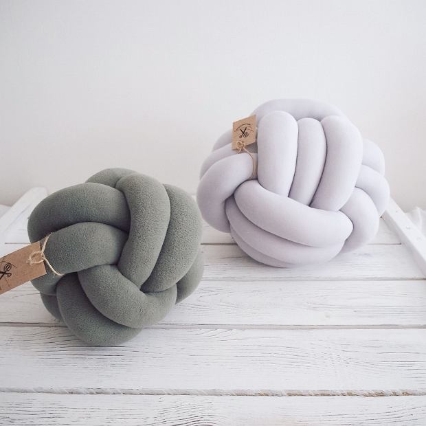 Extraordinary DIY Knot Pillows To Give New Appearance To Your Home