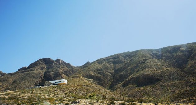 Franklin Mountain House by Hazelbaker Rush in El Paso