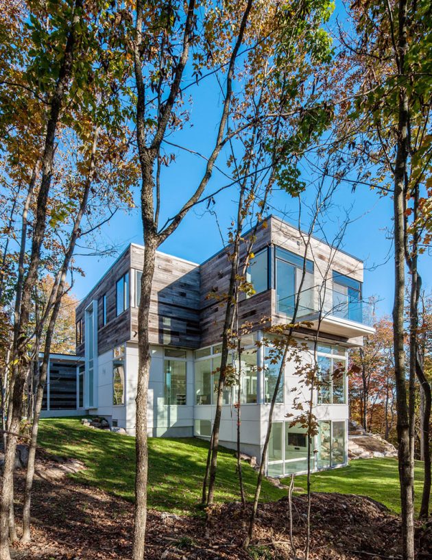 Gatineau Hills Home by Christopher Simmonds Architect in Québec, Canada