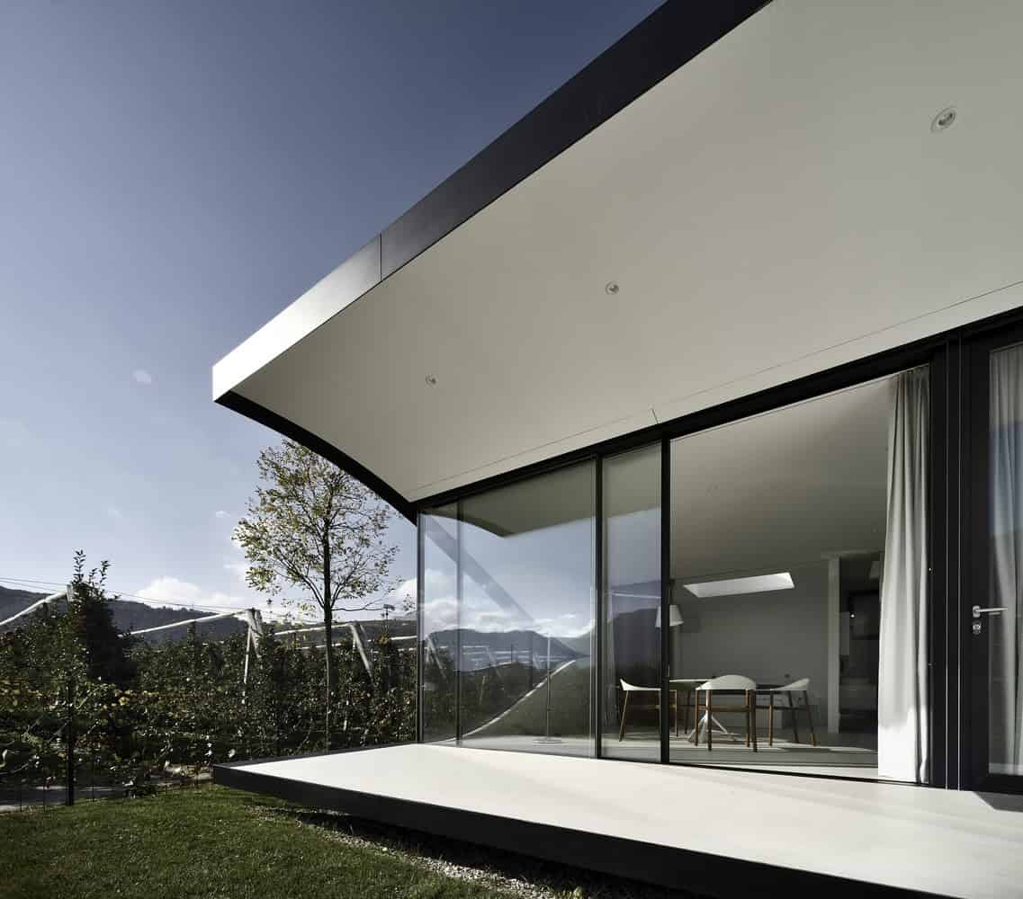 Mirror Houses by Peter Pichler Architecture in Bolzano, Italy Mirror Houses by Peter Pichler Architecture in Bolzano, Italy