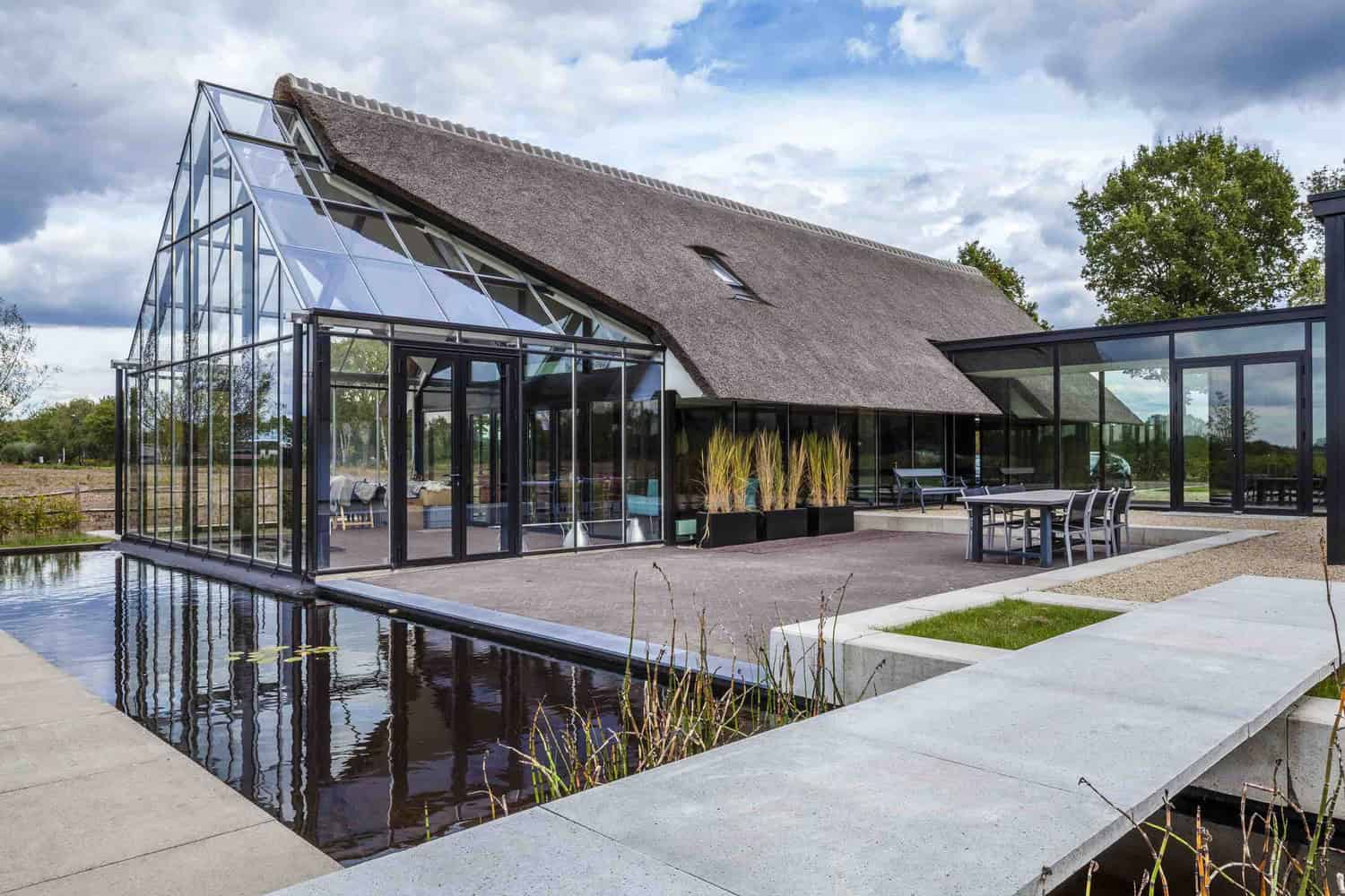 Modern Countryside Villa by Maas Architecten in Berlicum, Netherlands Modern Countryside Villa by Maas Architecten in Berlicum, Netherlands