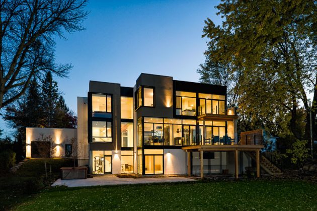 Ottawa River House by Christopher Simmonds Architect in Canada