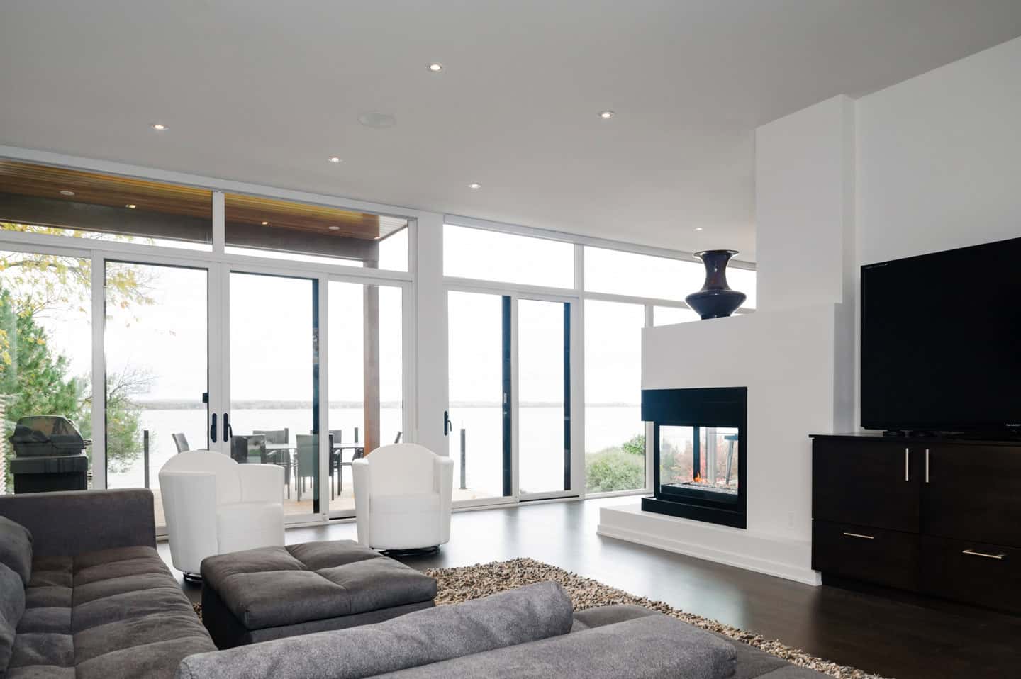 Ottawa River House by Christopher Simmonds Architect in Canada Ottawa River House by Christopher Simmonds Architect in Canada