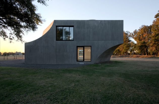 View House by Johnston MarkLee in Rosario, Argentina