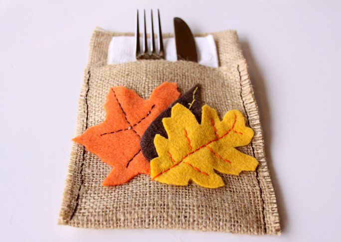 15 Awesome DIY Thanksgiving Table Decor Projects Your Kids Can Help Out With