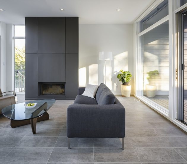 Dunrobin Shore Residence by Christopher Simmonds Architect in Ottawa, Canada