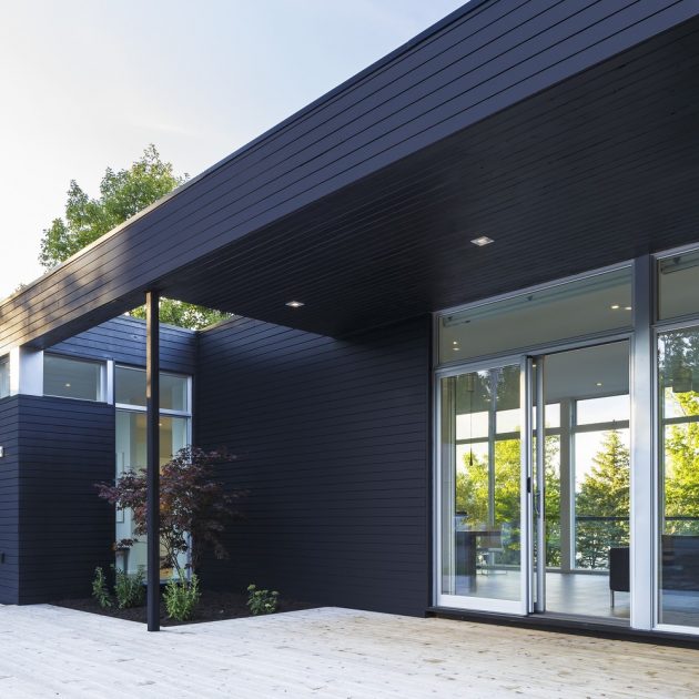 Dunrobin Shore Residence by Christopher Simmonds Architect in Ottawa, Canada