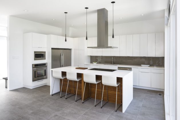 Dunrobin Shore Residence by Christopher Simmonds Architect in Ottawa, Canada