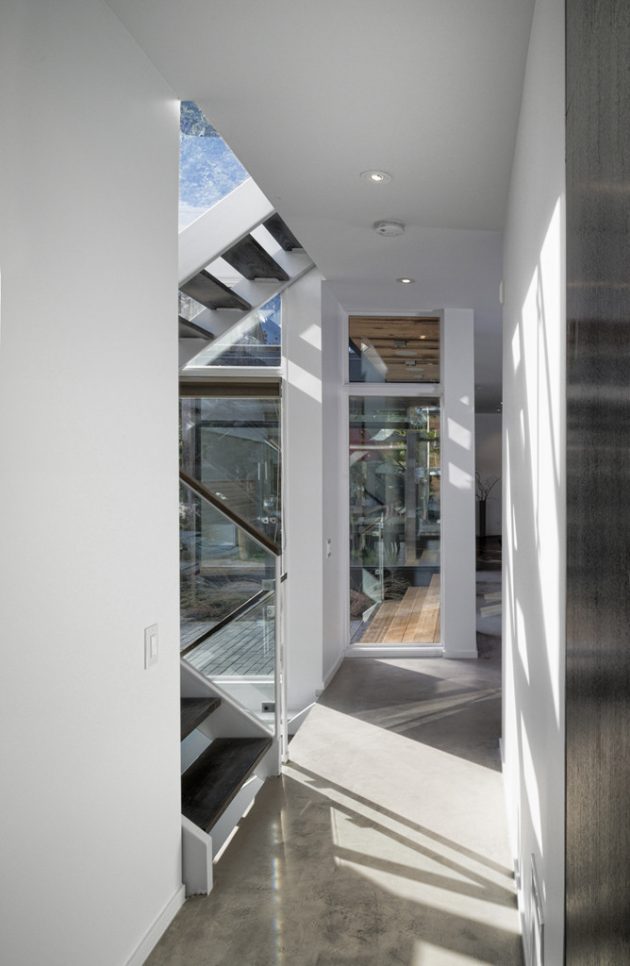 New Edinburgh House by Christoper Simmonds Architect in Ottawa, Canada