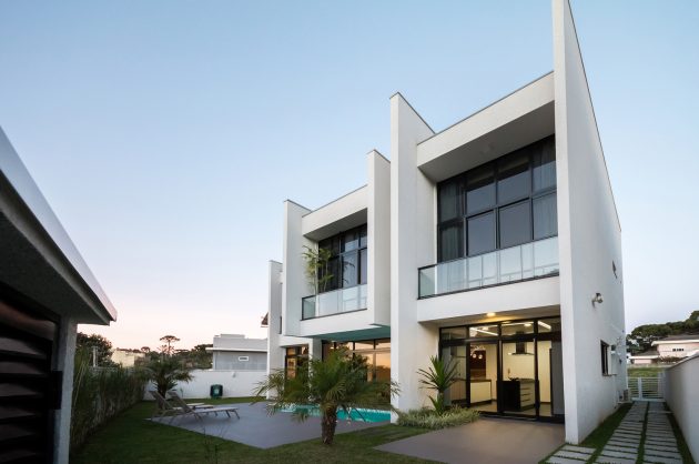 RK House by AP Arquitetos in Curitiba, Brazil