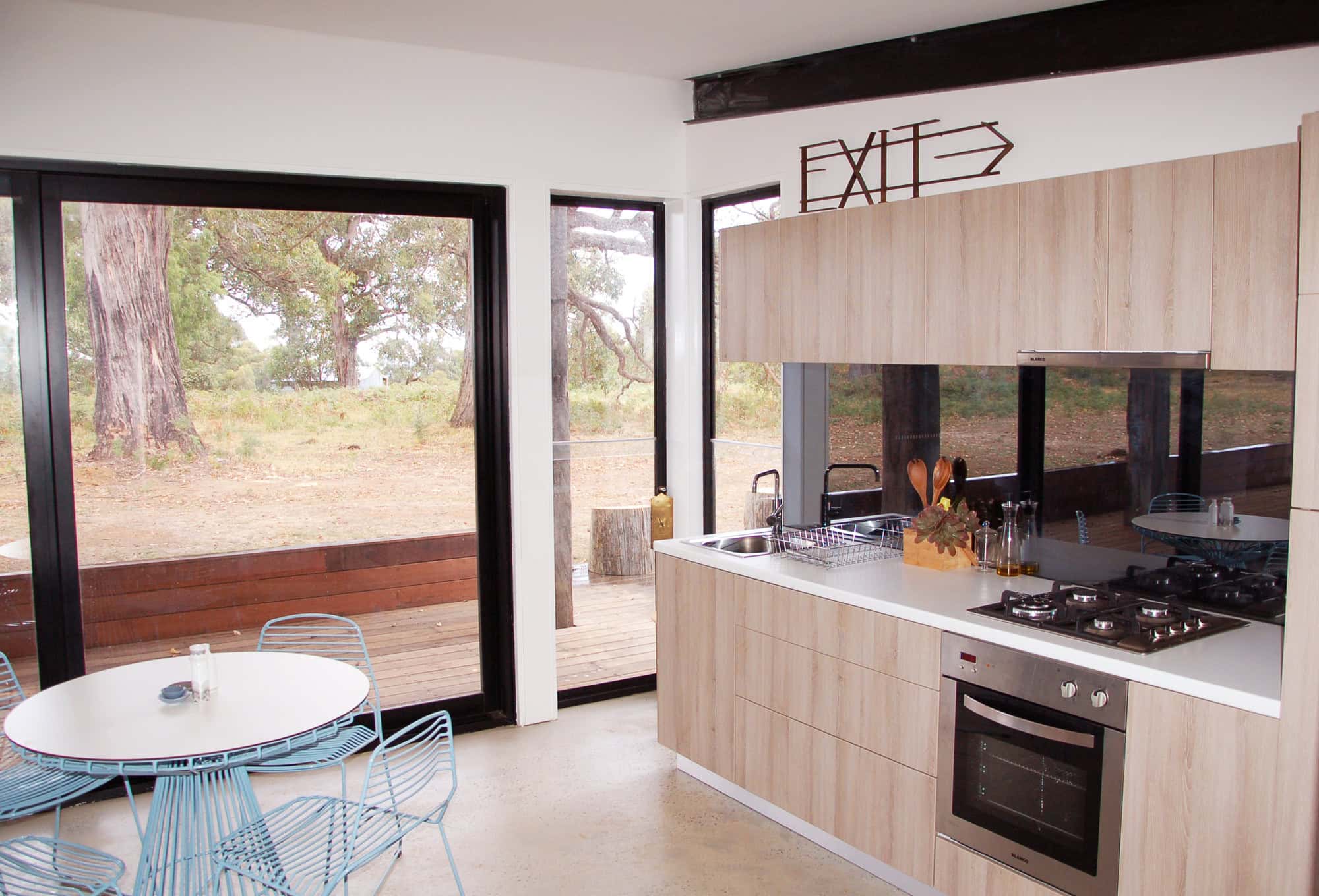 The Über Shed by Jost Architects in Victoria, Australia The Über Shed by Jost Architects in Victoria, Australia