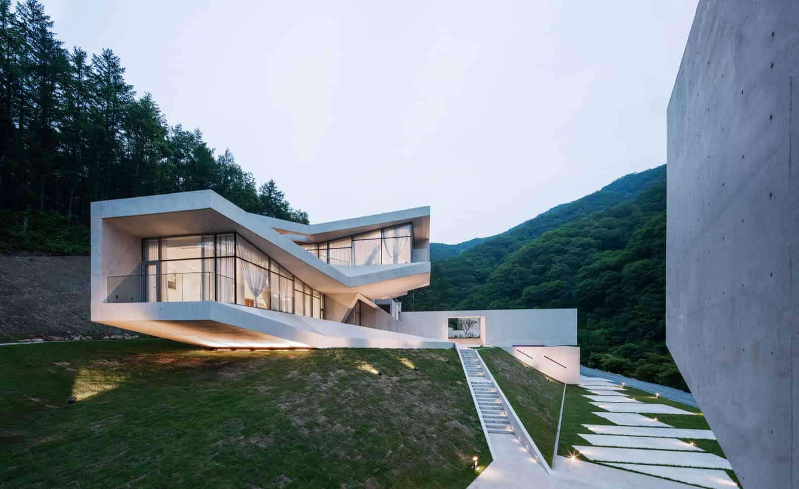 U Retreat by IDMM Architects in Hongcheon, South Korea
