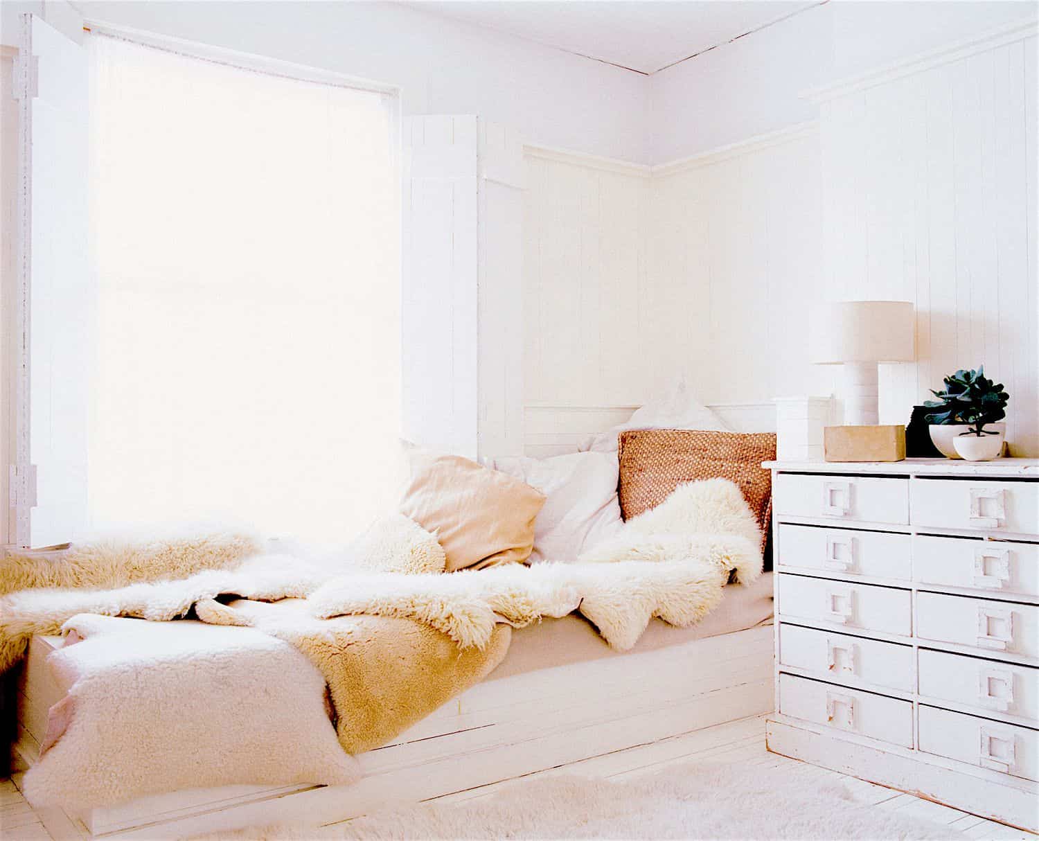 10 Simple Ways To Visually Warm Your Living Space 10 Simple Ways To Visually Warm Your Living Space