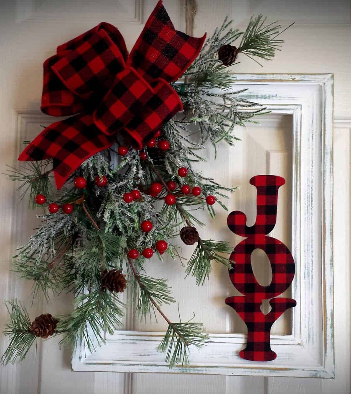 18 Simple But Beautiful Christmas Decorations Which Are Worth Seeing 18 Simple But Beautiful Christmas Decorations Which Are Worth Seeing