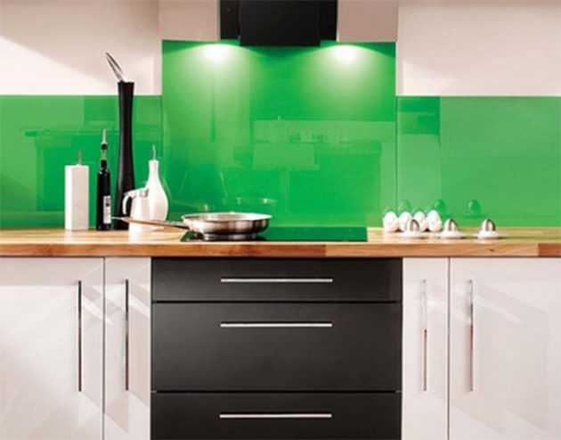 Glass In The Kitchen- Guaranteed Elegance