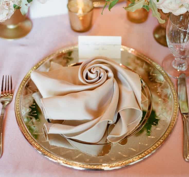 17 Captivating DIY Napkin Decorations To Beautify Your Christmas Table 17 Captivating DIY Napkin Decorations To Beautify Your Christmas Table