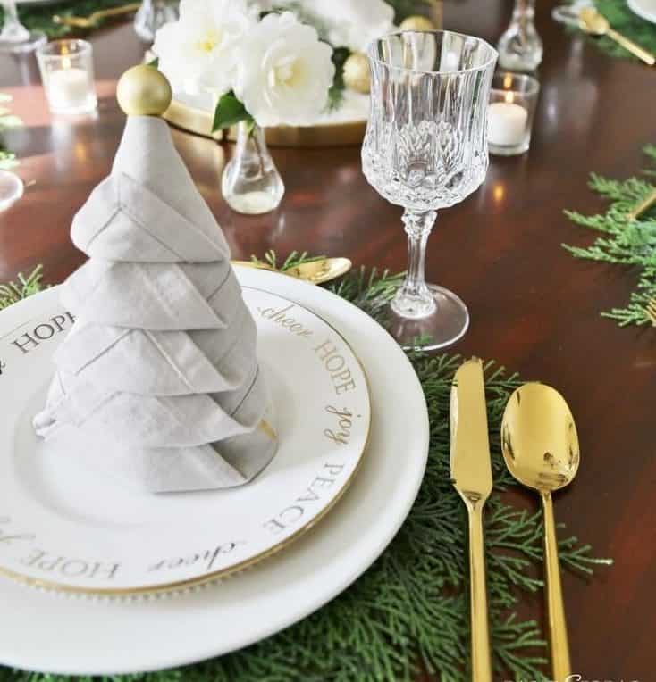 17 Captivating DIY Napkin Decorations To Beautify Your Christmas Table 17 Captivating DIY Napkin Decorations To Beautify Your Christmas Table