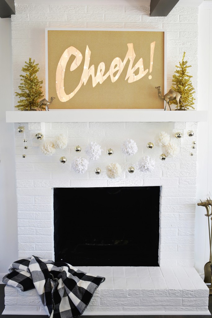 16 Lovely DIY Christmas Mantel Decor Ideas You Must See