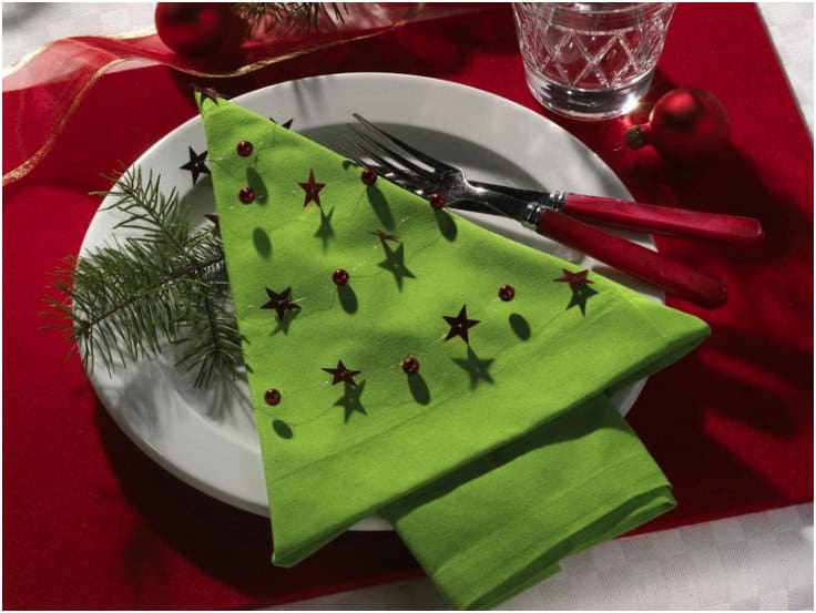 17 Captivating DIY Napkin Decorations To Beautify Your Christmas Table 17 Captivating DIY Napkin Decorations To Beautify Your Christmas Table