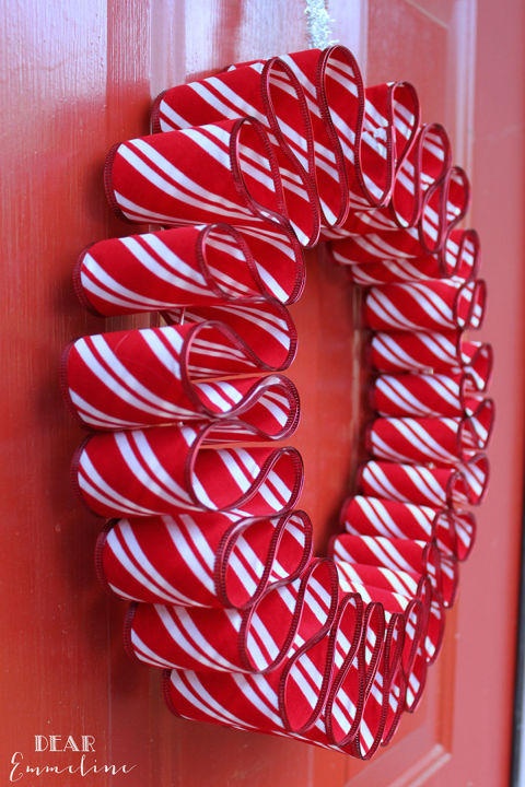 17 Whimsical DIY Christmas Wreath Ideas You'll Easily Craft