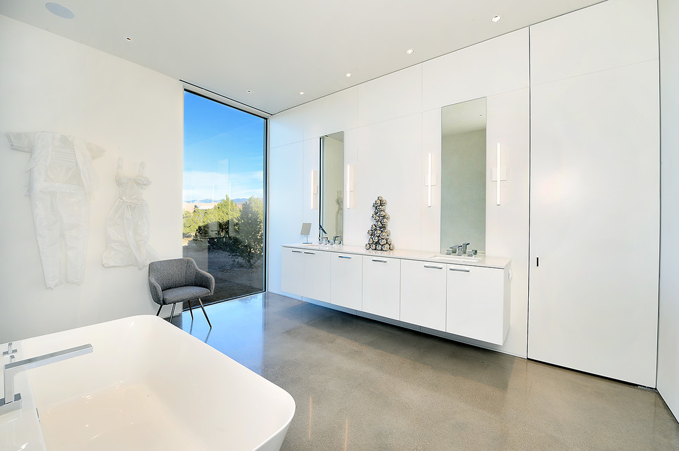 18 Sleek Modern Bathroom Designs You'll Fall In Love With