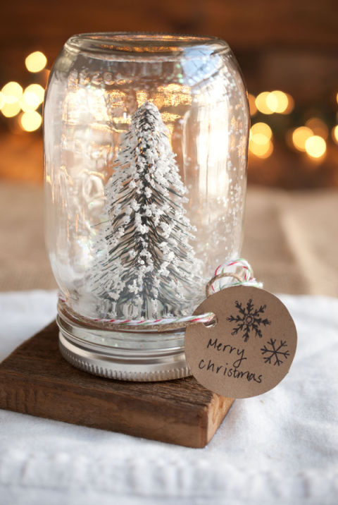 18 Wonderful DIY Christmas Mason Jar Ideas You Should Craft