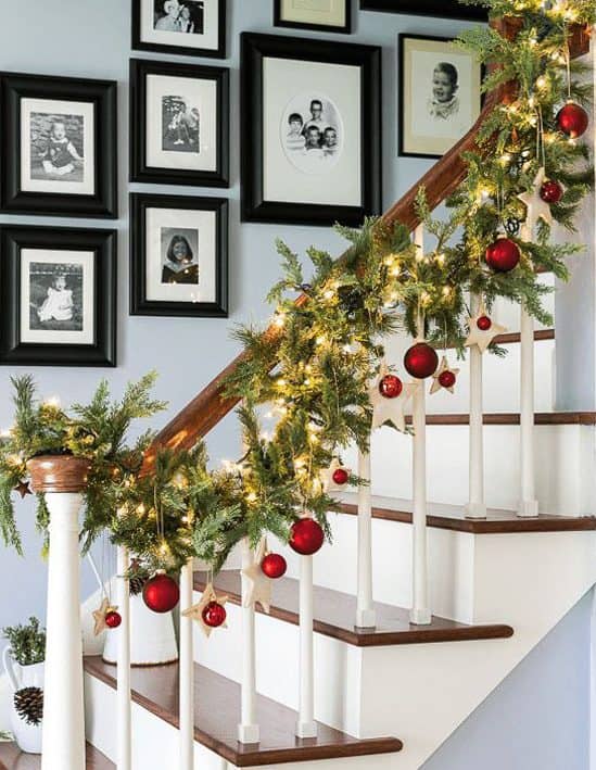 18 Simple But Beautiful Christmas Decorations Which Are Worth Seeing 18 Simple But Beautiful Christmas Decorations Which Are Worth Seeing