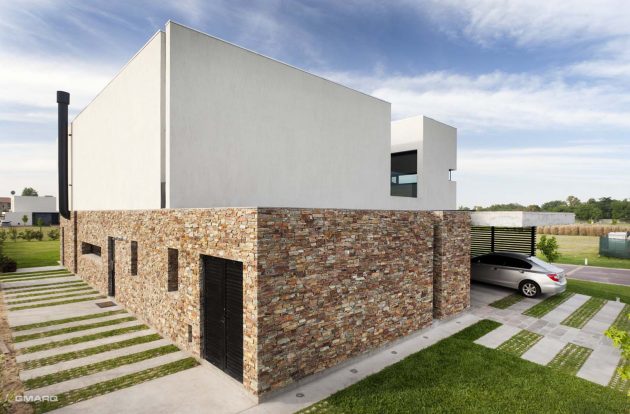 A House by Estudio GM ARQ in Buenos Aires, Argentina