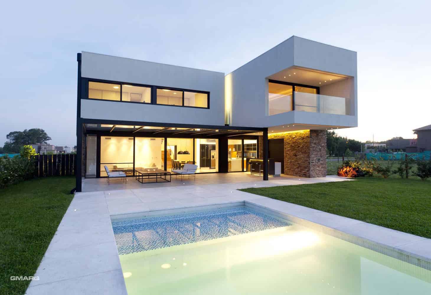 A House by Estudio GM ARQ in Buenos Aires, Argentina A House by Estudio GM ARQ in Buenos Aires, Argentina