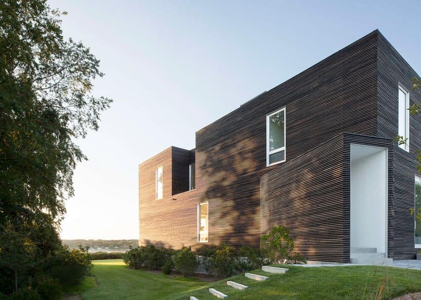 Quonochontaug House by Bernheimer Architecture on Rhode Island in New York