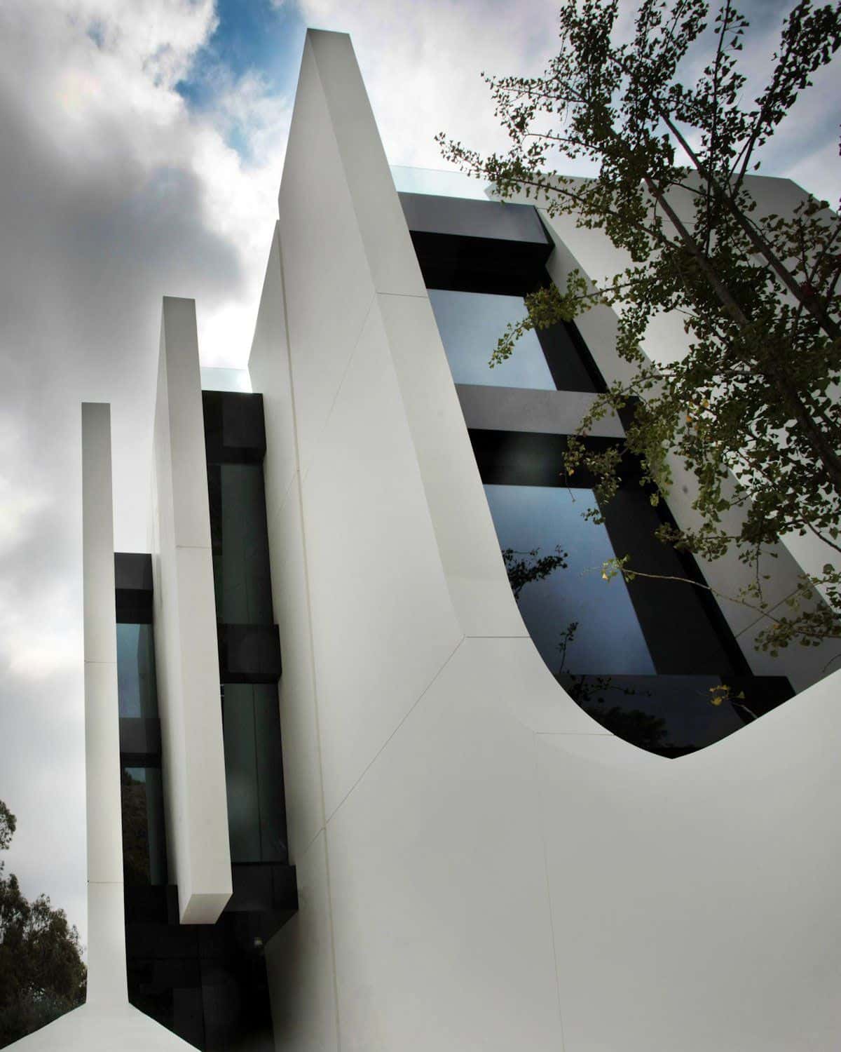 Weave House by A-cero: A Sculptural Masterpiece on the Spanish Coast Weave House by A-cero: A Sculptural Masterpiece on the Spanish Coast