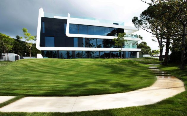 Weave House by A-cero on the Mediterranean Coast of Spain