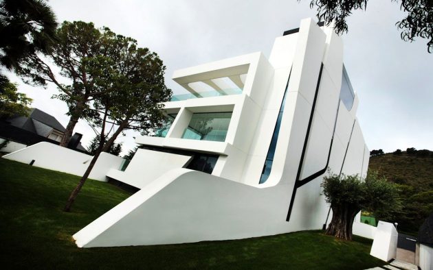 Weave House by A-cero on the Mediterranean Coast of Spain