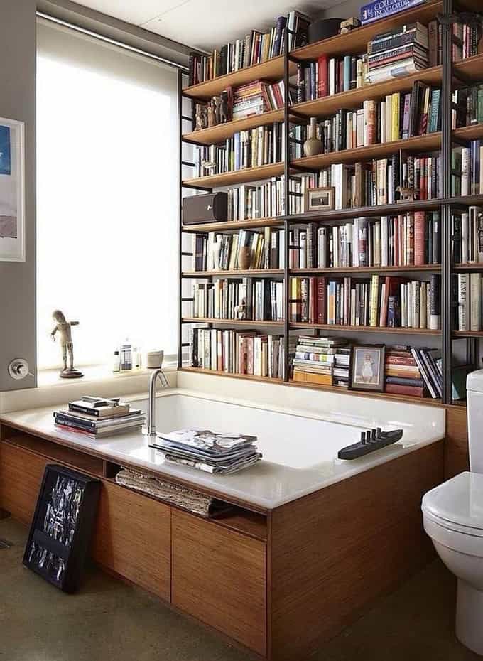 10 Exceptional Bathrooms With Bookshelves That You're Gonna Love 10 Exceptional Bathrooms With Bookshelves That You're Gonna Love