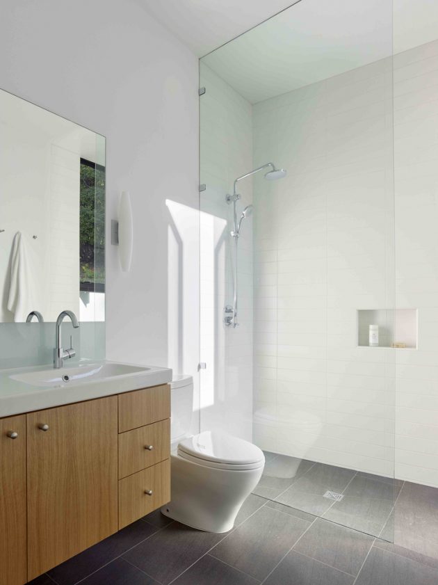 Box on the Rock by Schwartz and Architecture in Sonoma, California