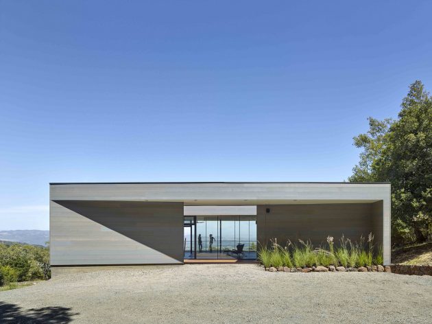 Box on the Rock by Schwartz and Architecture in Sonoma, California