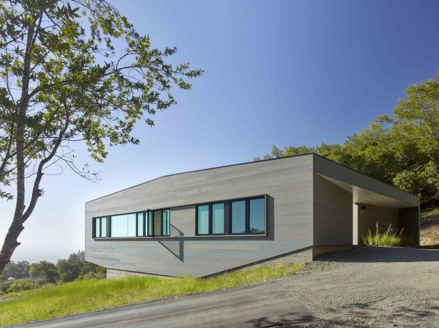 Box on the Rock by Schwartz and Architecture in Sonoma, California