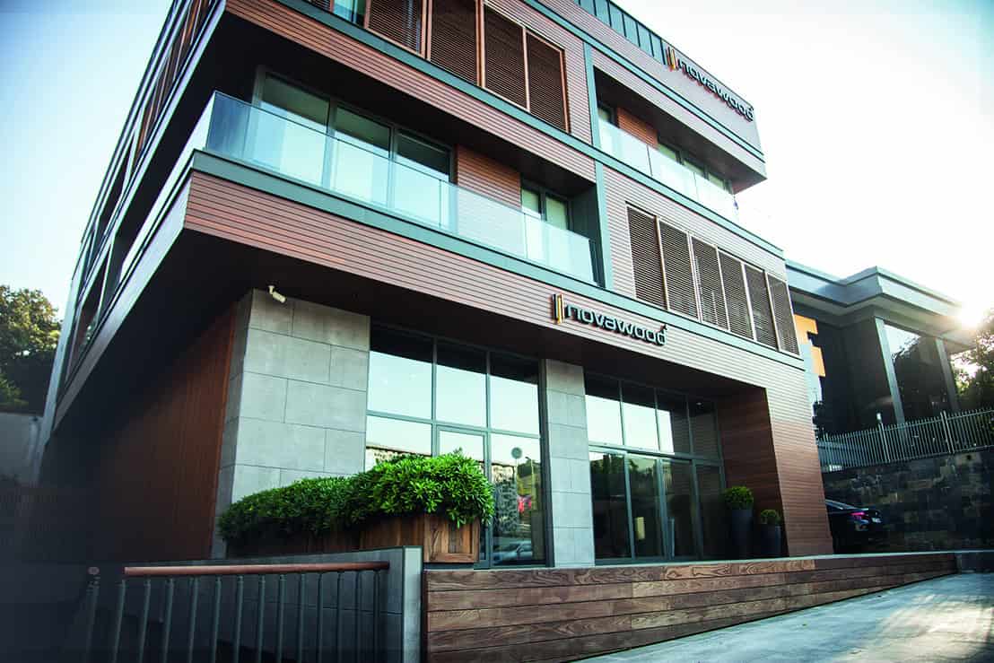 Novawood Office and Showroom: A Multifunctional Design in a Flexible Structure Novawood Office and Showroom: A Multifunctional Design in a Flexible Structure