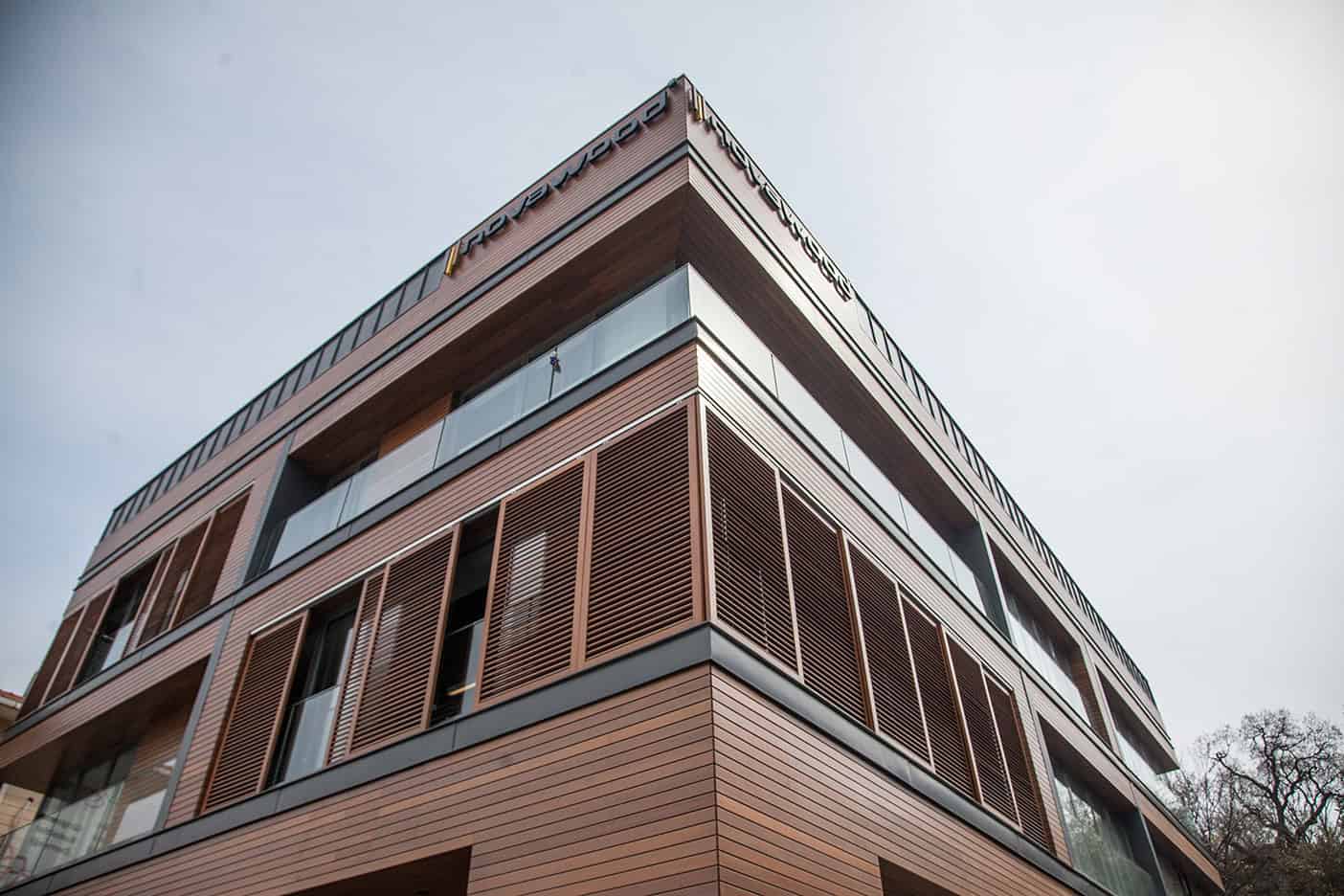 Novawood Office and Showroom: A Multifunctional Design in a Flexible Structure Novawood Office and Showroom: A Multifunctional Design in a Flexible Structure