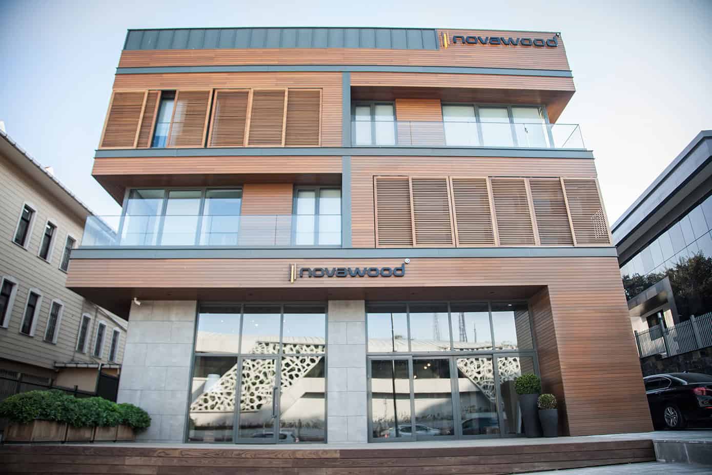 Novawood Office and Showroom: A Multifunctional Design in a Flexible Structure Novawood Office and Showroom: A Multifunctional Design in a Flexible Structure