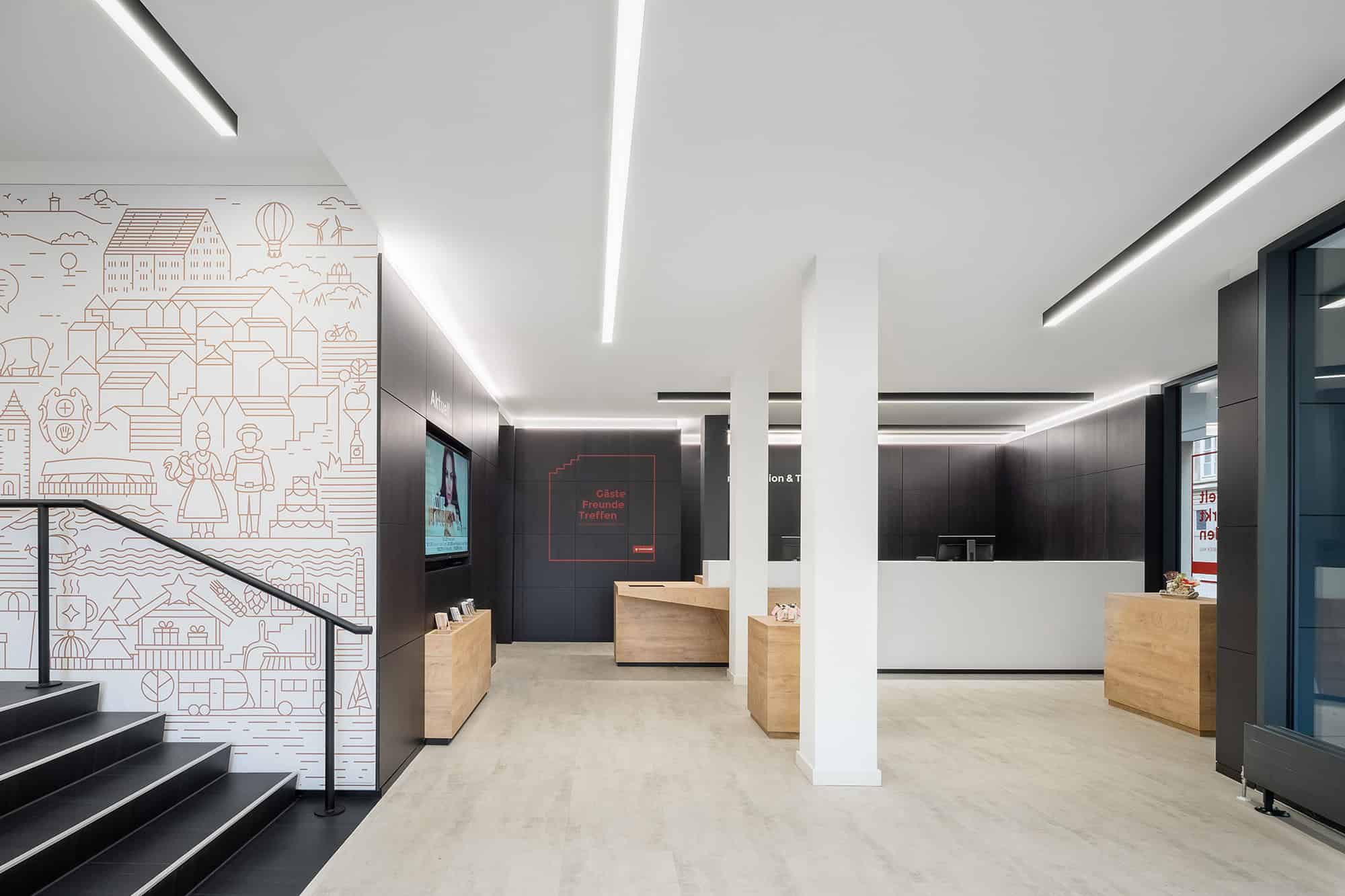 Tourist Information in South Germany: Modern symbol of a culture-rich city Tourist Information in South Germany: Modern symbol of a culture-rich city