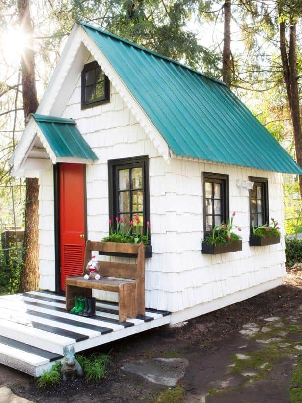 6 Ideas for Turning Your Backyard Shed into An Extra Space