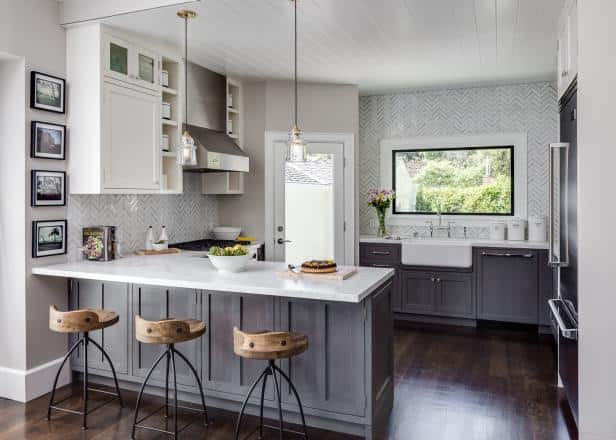 17 Extravagant Hit Solutions For Decorating Small Kitchen
