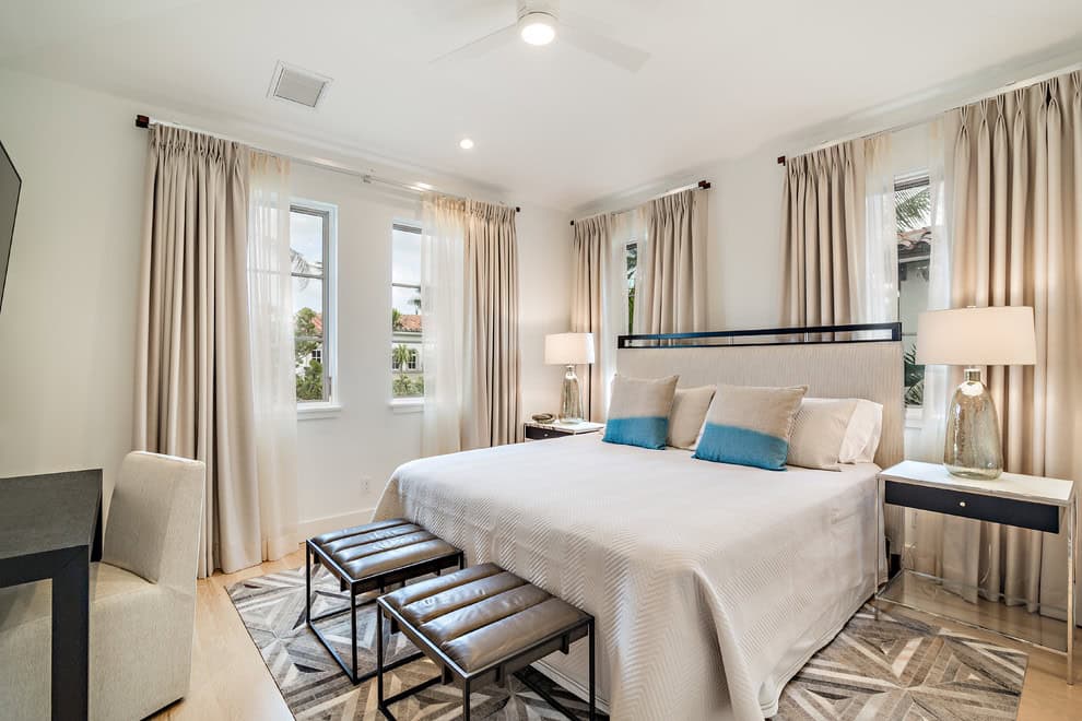 15 Radiant Transitional Bedroom Interiors That Will Captivate You
